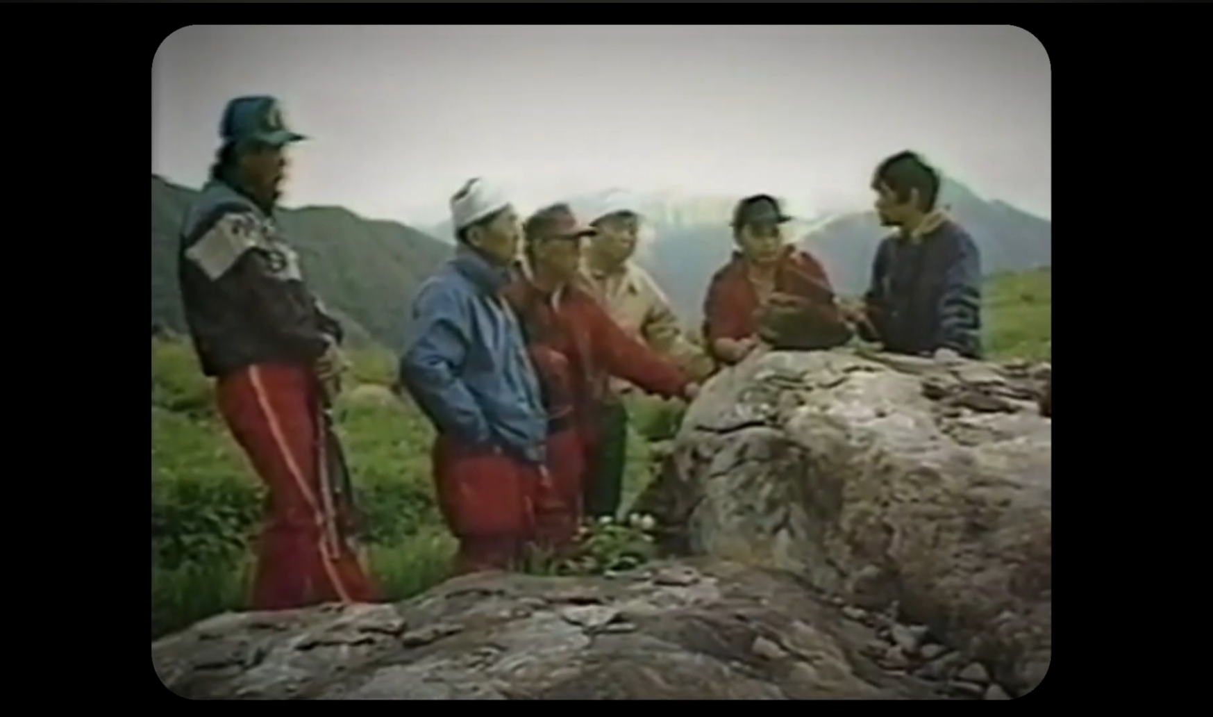 1972 Fukuoka Incident 5 Students vs One Massive BEAR Who Won?