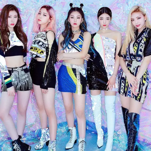 ITZY mashup cover (ICY + Snowy + Blah Blah Blah + Voltage + Cheshire + RINGO)