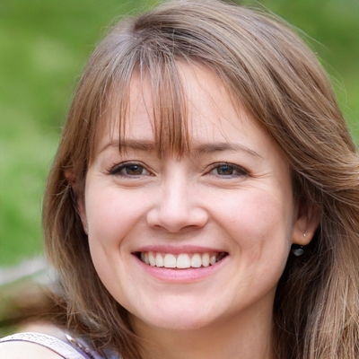 Julie Williams | Casting Call Club